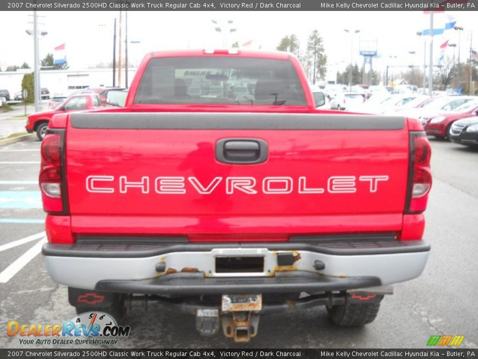 2007 Chevrolet Silverado 2500HD Classic Work Truck Regular Cab 4x4 Victory Red / Dark Charcoal Photo #4