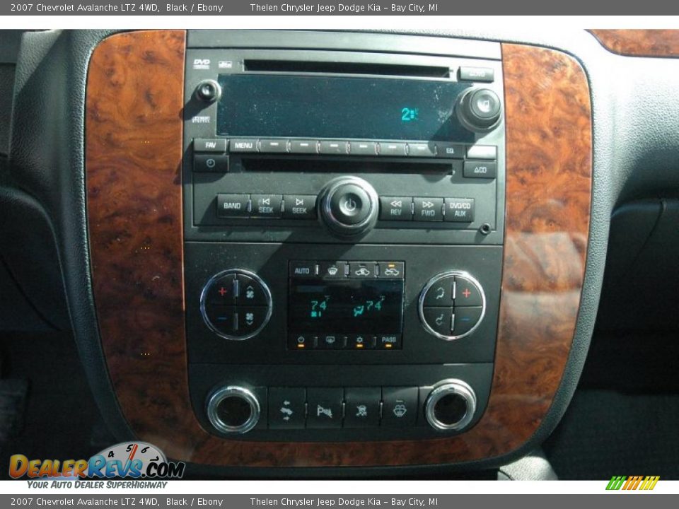 2007 Chevrolet Avalanche LTZ 4WD Black / Ebony Photo #13