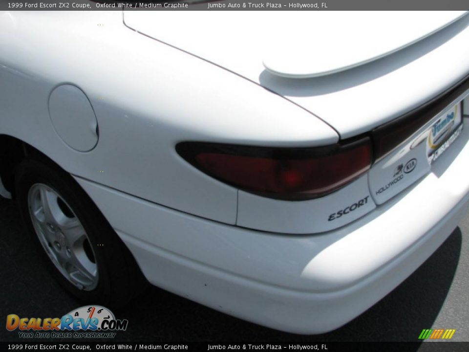 1999 Ford Escort ZX2 Coupe Oxford White / Medium Graphite Photo #8