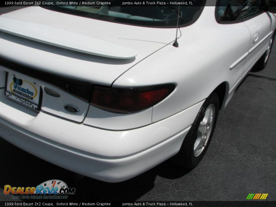 1999 Ford Escort ZX2 Coupe Oxford White / Medium Graphite Photo #10