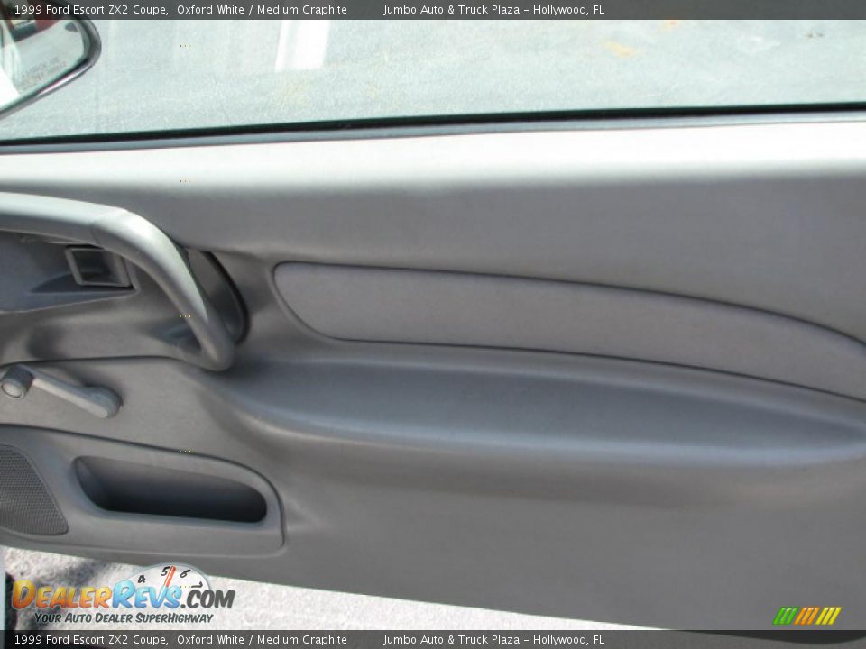 1999 Ford Escort ZX2 Coupe Oxford White / Medium Graphite Photo #16