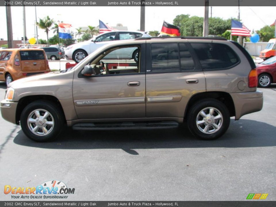 2002 GMC Envoy SLT Sandalwood Metallic / Light Oak Photo #6