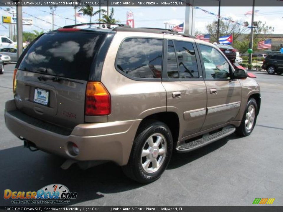 2002 GMC Envoy SLT Sandalwood Metallic / Light Oak Photo #12