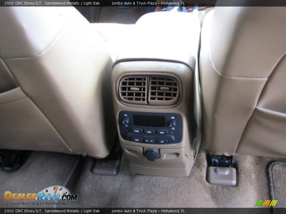 2002 GMC Envoy SLT Sandalwood Metallic / Light Oak Photo #21