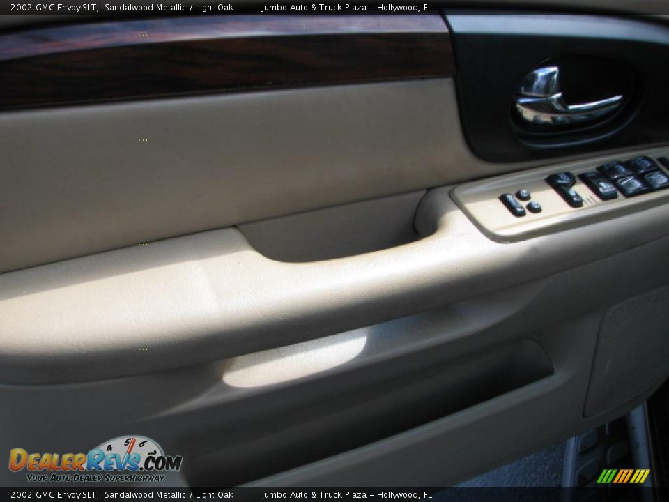 2002 GMC Envoy SLT Sandalwood Metallic / Light Oak Photo #27