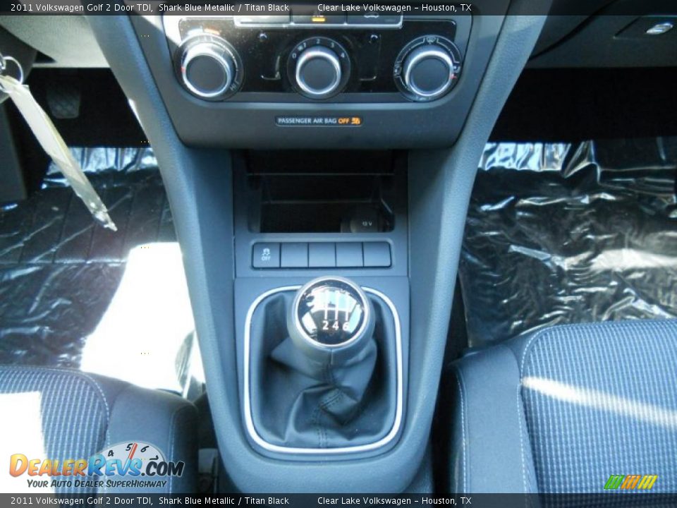 2011 Volkswagen Golf 2 Door TDI Shifter Photo #18