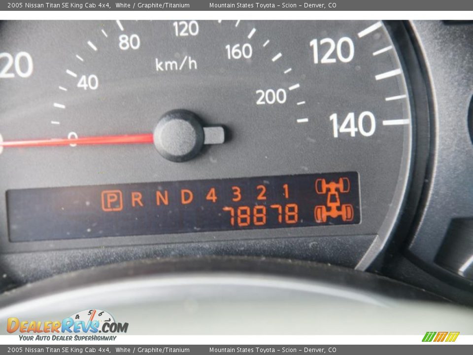 2005 Nissan Titan SE King Cab 4x4 White / Graphite/Titanium Photo #7