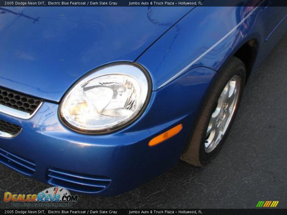 2005 Dodge Neon SXT Electric Blue Pearlcoat / Dark Slate Gray Photo #4