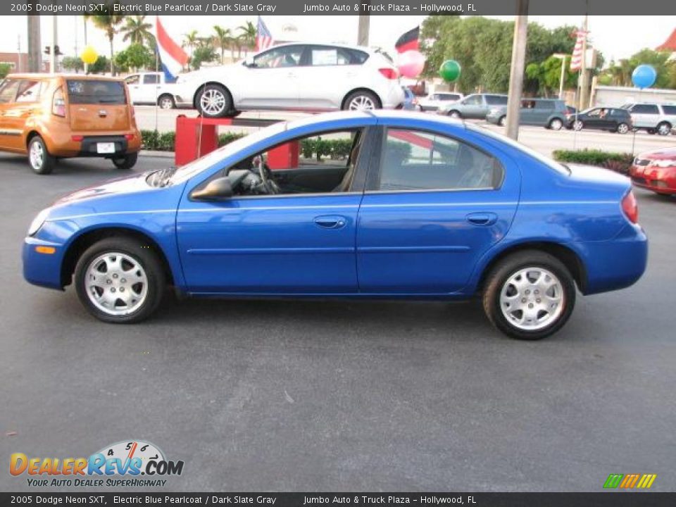 2005 Dodge Neon SXT Electric Blue Pearlcoat / Dark Slate Gray Photo #6