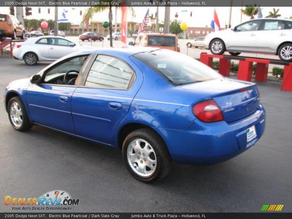 2005 Dodge Neon SXT Electric Blue Pearlcoat / Dark Slate Gray Photo #7