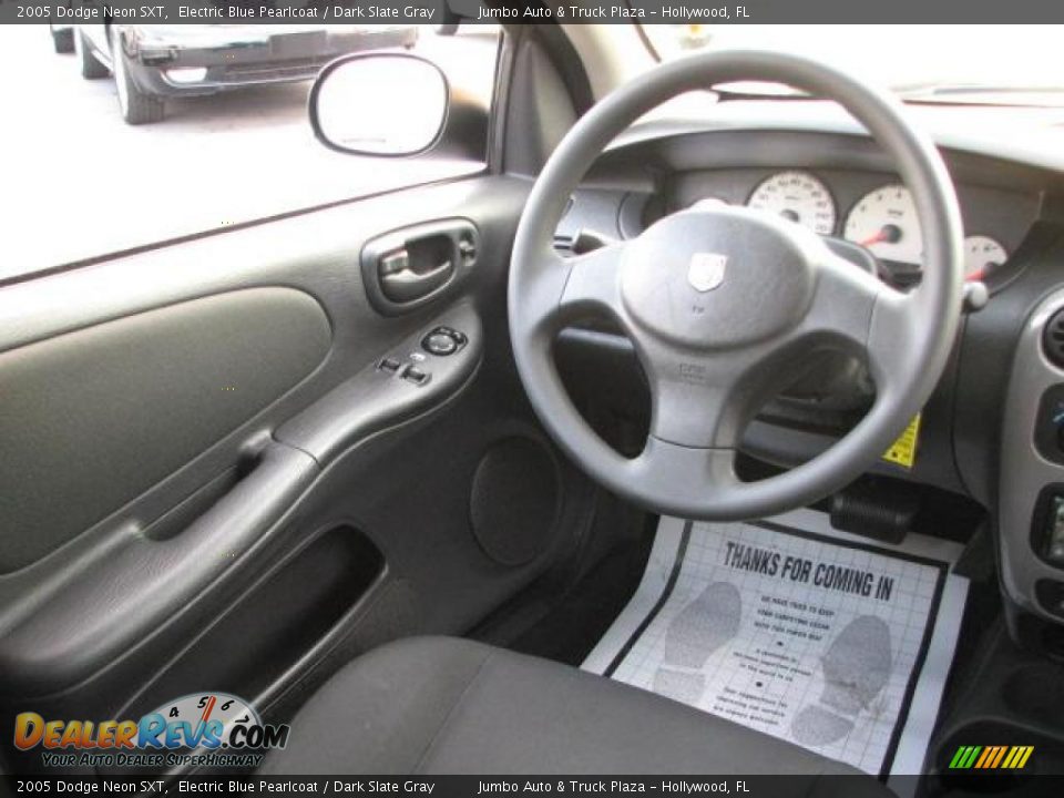 2005 Dodge Neon SXT Electric Blue Pearlcoat / Dark Slate Gray Photo #19