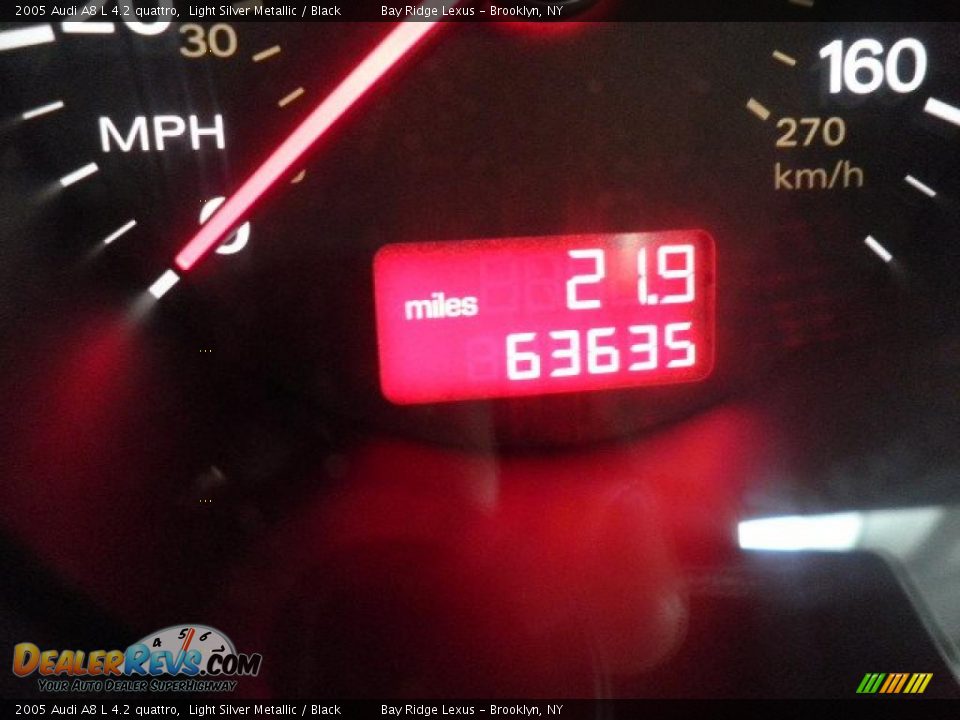 2005 Audi A8 L 4.2 quattro Light Silver Metallic / Black Photo #12