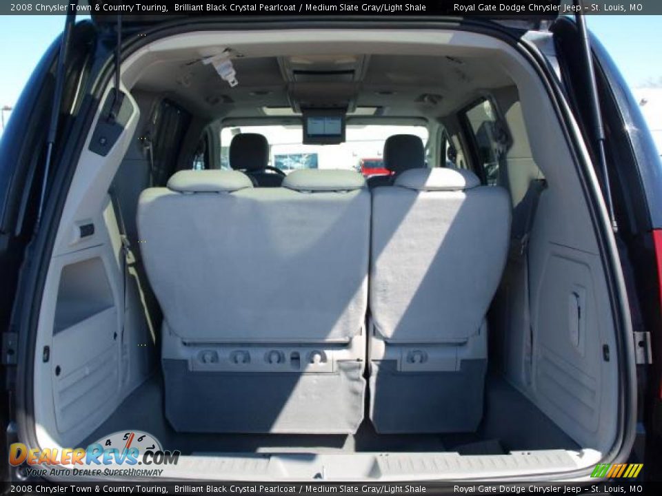 2008 Chrysler Town & Country Touring Brilliant Black Crystal Pearlcoat / Medium Slate Gray/Light Shale Photo #5