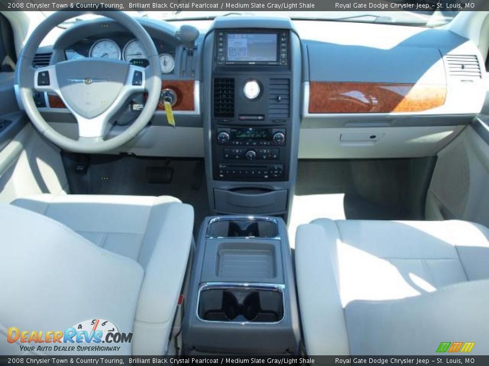 2008 Chrysler Town & Country Touring Brilliant Black Crystal Pearlcoat / Medium Slate Gray/Light Shale Photo #10