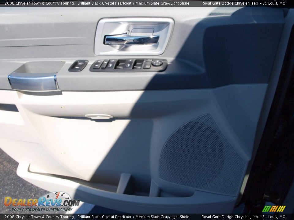 2008 Chrysler Town & Country Touring Brilliant Black Crystal Pearlcoat / Medium Slate Gray/Light Shale Photo #15