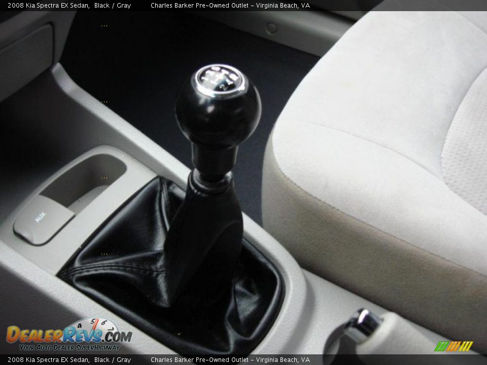 2008 Kia Spectra EX Sedan Shifter Photo #15