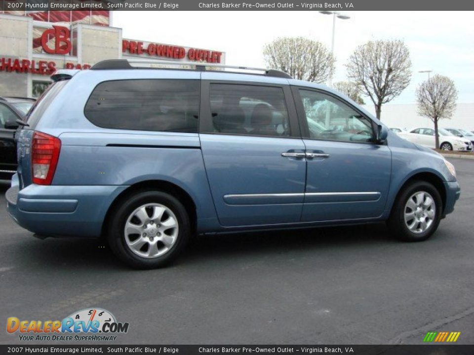 2007 Hyundai Entourage Limited South Pacific Blue / Beige Photo #3