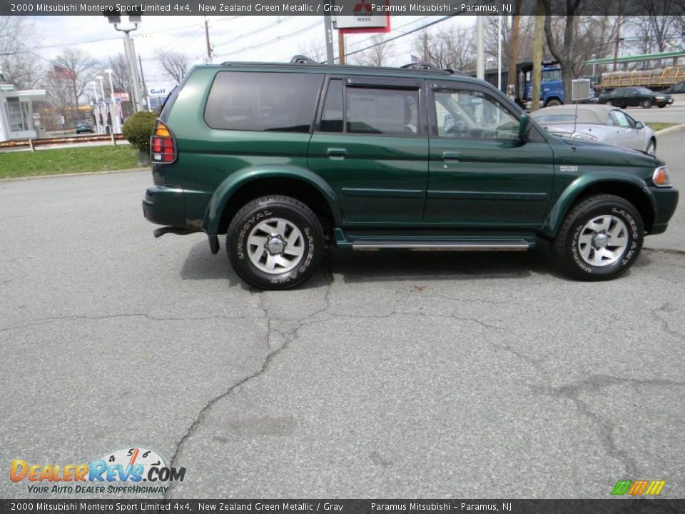 2000 Mitsubishi Montero Sport Limited 4x4 New Zealand Green Metallic / Gray Photo #2