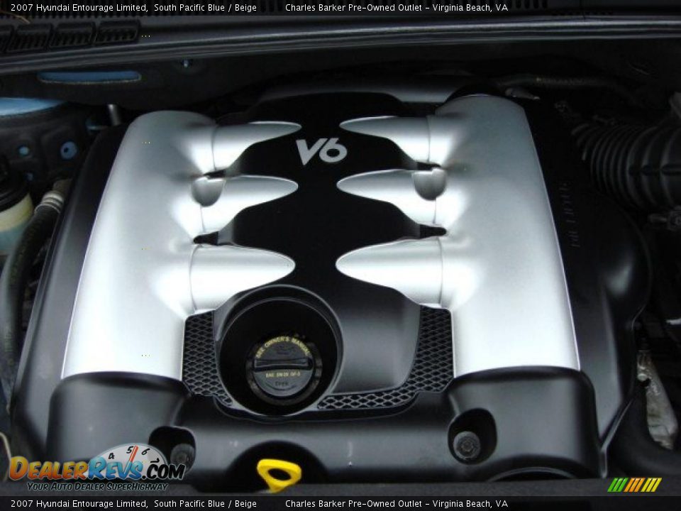 2007 Hyundai Entourage Limited South Pacific Blue / Beige Photo #24