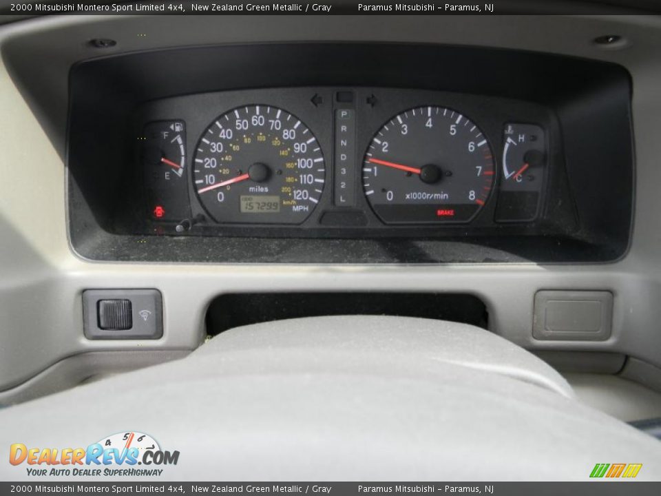 2000 Mitsubishi Montero Sport Limited 4x4 Gauges Photo #18