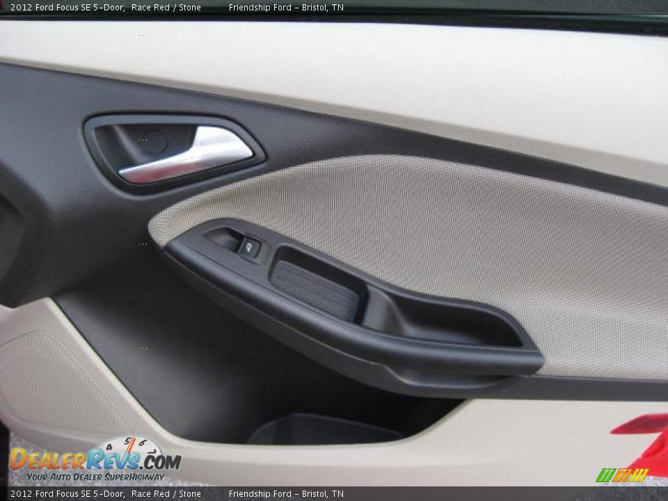 Door Panel of 2012 Ford Focus SE 5-Door Photo #18