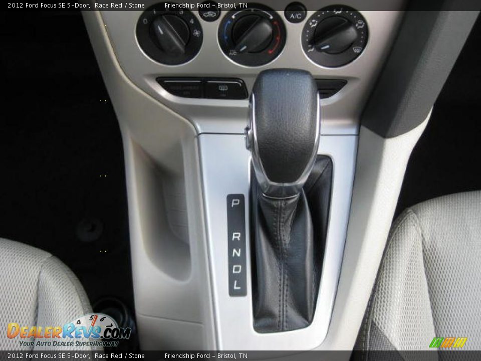 2012 Ford Focus SE 5-Door Shifter Photo #25