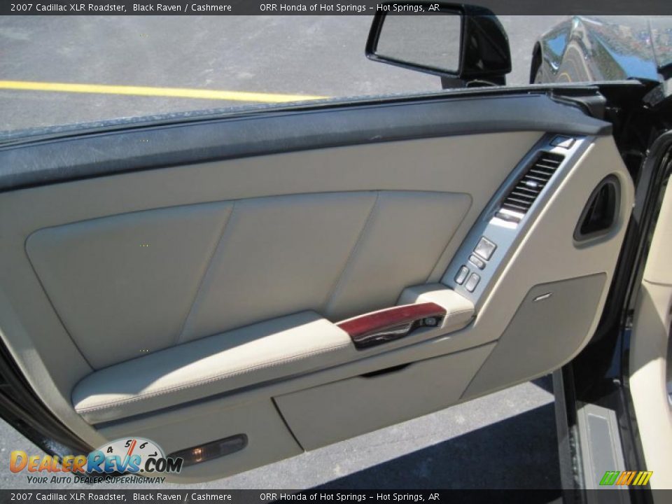 2007 Cadillac XLR Roadster Black Raven / Cashmere Photo #11