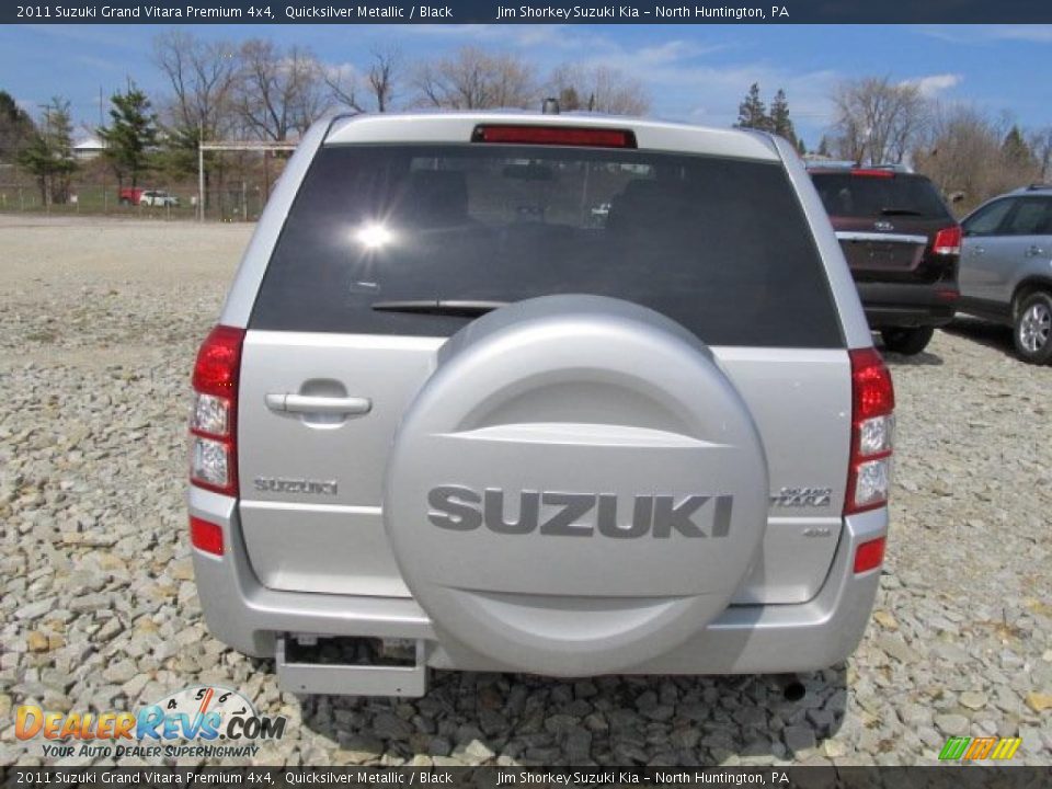 2011 Suzuki Grand Vitara Premium 4x4 Quicksilver Metallic / Black Photo #4