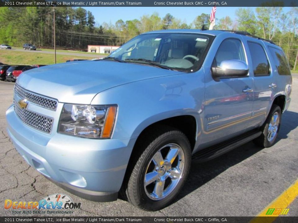 Front 3/4 View of 2011 Chevrolet Tahoe LTZ Photo #2