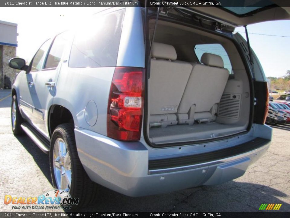 2011 Chevrolet Tahoe LTZ Trunk Photo #12