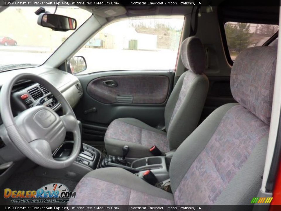 Medium Gray Interior - 1999 Chevrolet Tracker Soft Top 4x4 Photo #7