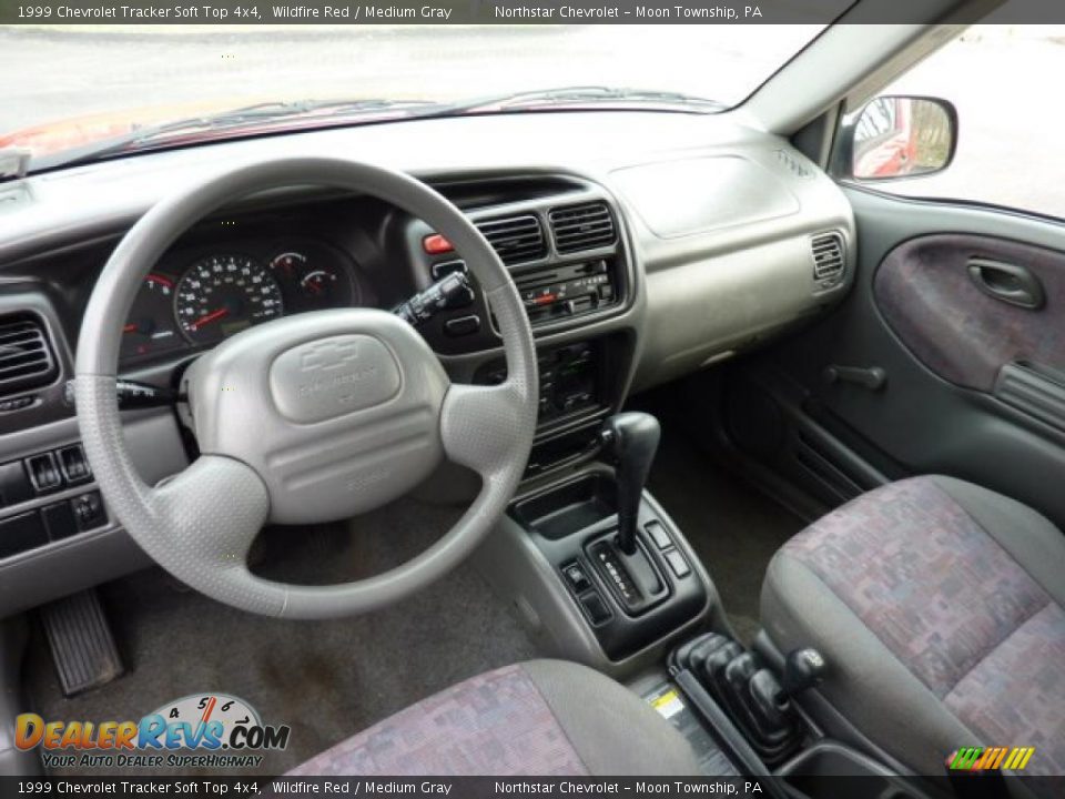 Medium Gray Interior - 1999 Chevrolet Tracker Soft Top 4x4 Photo #8