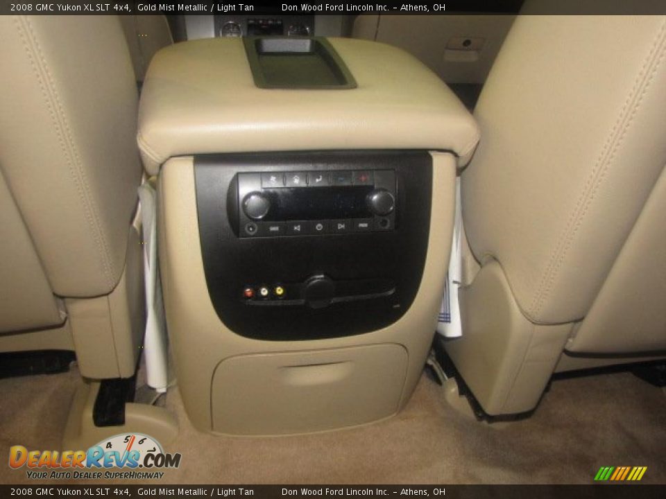 2008 GMC Yukon XL SLT 4x4 Gold Mist Metallic / Light Tan Photo #17