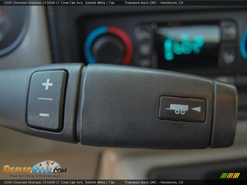 2006 Chevrolet Silverado 2500HD LT Crew Cab 4x4 Shifter Photo #9