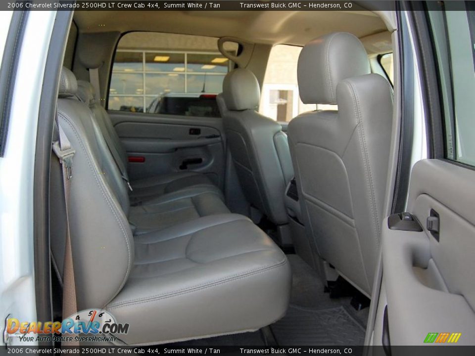 Tan Interior - 2006 Chevrolet Silverado 2500HD LT Crew Cab 4x4 Photo #22