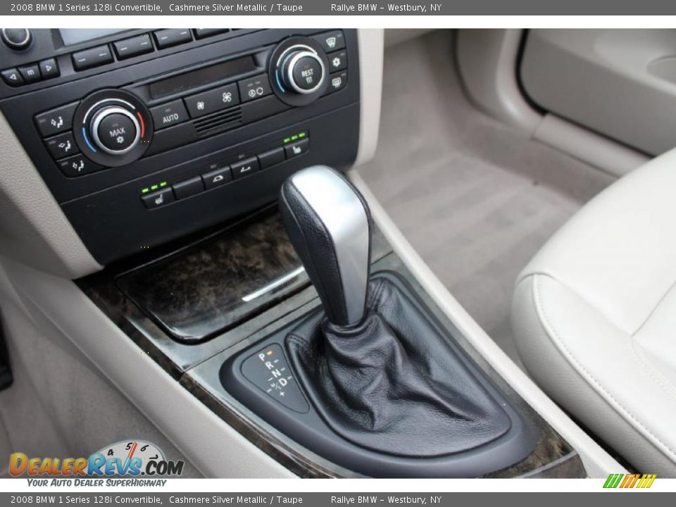 2008 BMW 1 Series 128i Convertible Shifter Photo #16
