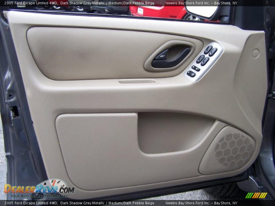 Door Panel of 2005 Ford Escape Limited 4WD Photo #8