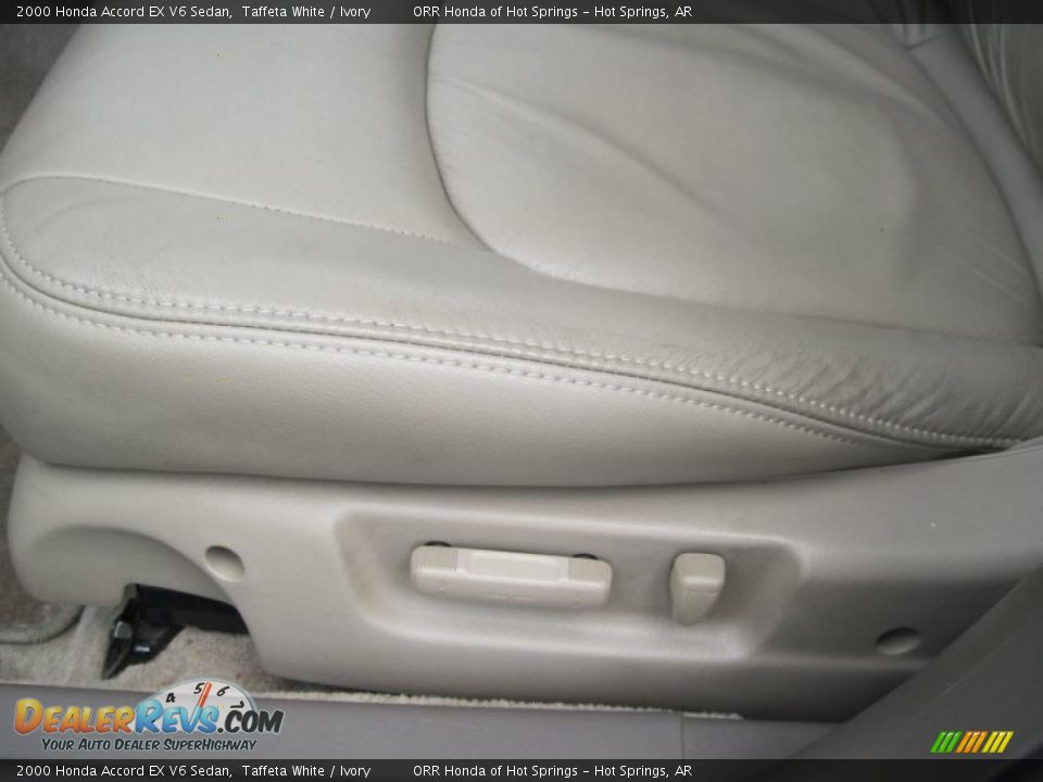 2000 Honda Accord EX V6 Sedan Taffeta White / Ivory Photo #11