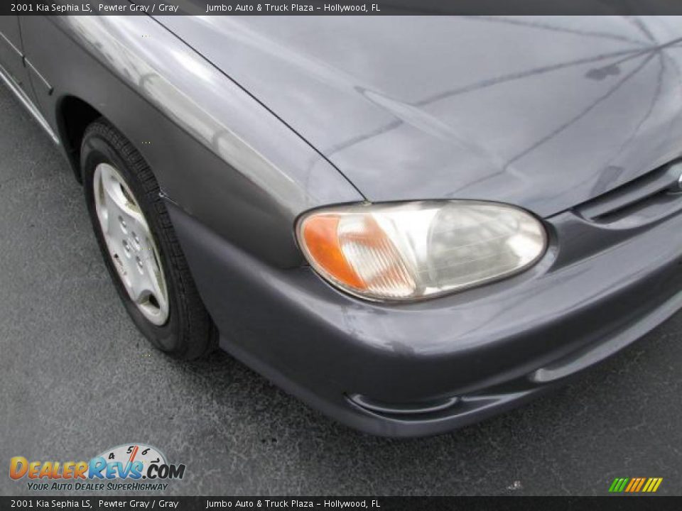 2001 Kia Sephia LS Pewter Gray / Gray Photo #2