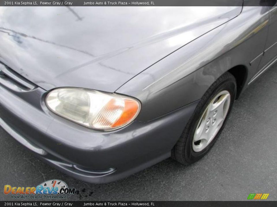 2001 Kia Sephia LS Pewter Gray / Gray Photo #4