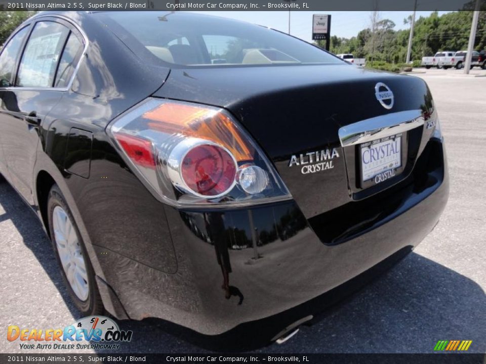 2011 Nissan Altima 2.5 S Super Black / Blond Photo #7