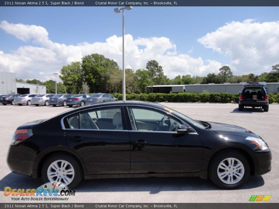 2011 Nissan Altima 2.5 S Super Black / Blond Photo #10