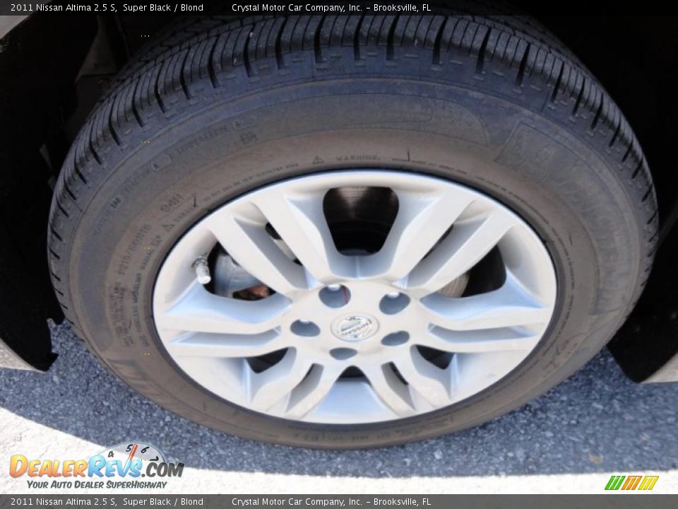 2011 Nissan Altima 2.5 S Super Black / Blond Photo #17