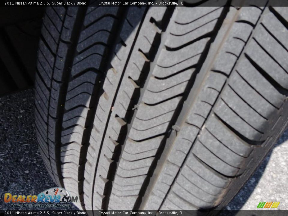 2011 Nissan Altima 2.5 S Super Black / Blond Photo #19