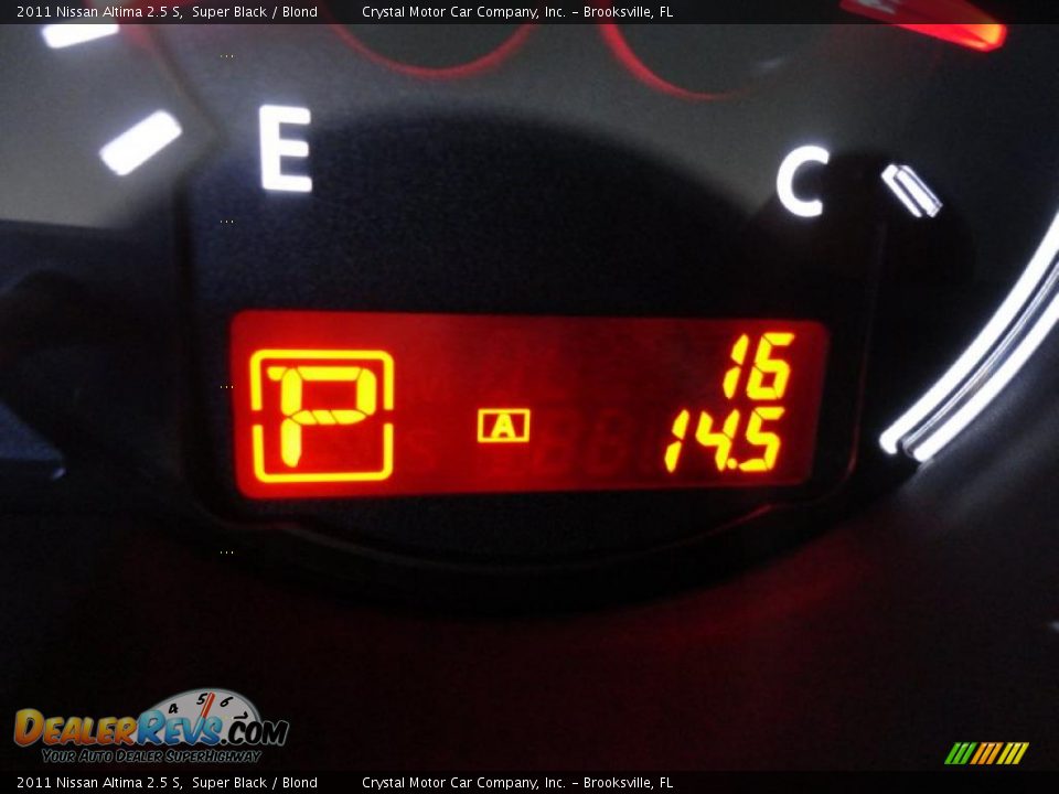 2011 Nissan Altima 2.5 S Super Black / Blond Photo #24