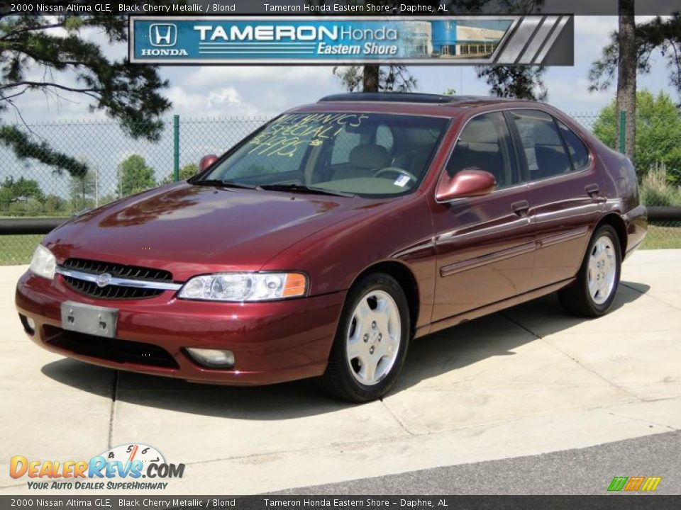 2000 Nissan Altima GLE Black Cherry Metallic / Blond Photo #1