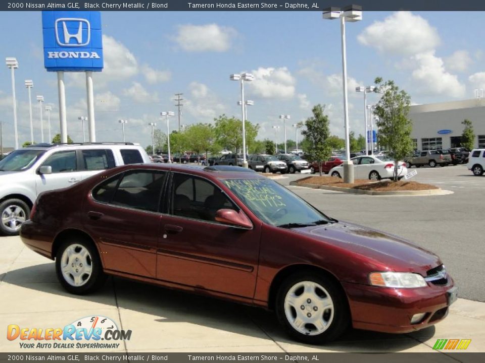 2000 Nissan Altima GLE Black Cherry Metallic / Blond Photo #3