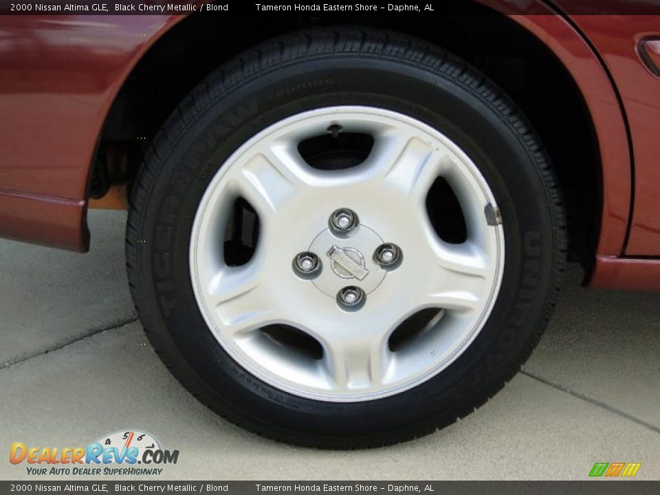 2000 Nissan Altima GLE Wheel Photo #34
