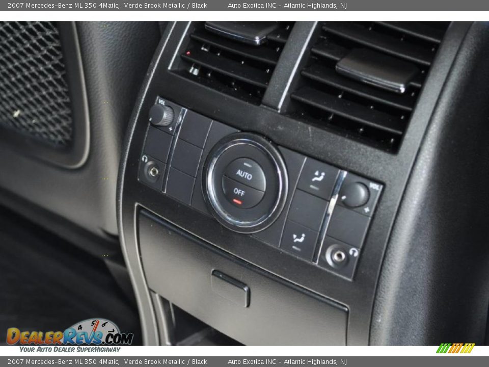 Controls of 2007 Mercedes-Benz ML 350 4Matic Photo #27