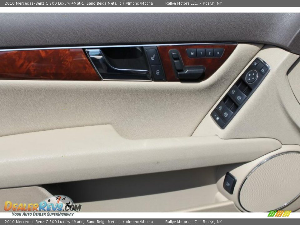 2010 Mercedes-Benz C 300 Luxury 4Matic Sand Beige Metallic / Almond/Mocha Photo #10